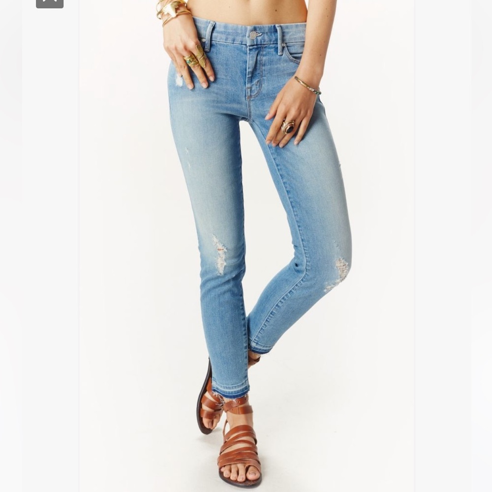 Mother denim, undone hem, locker crop, cliffhanger wash size 27